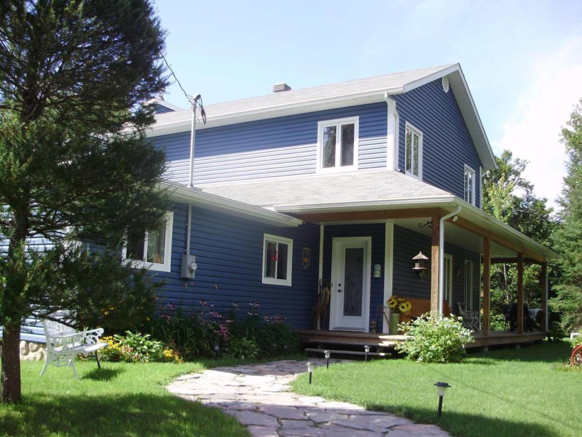 La Petite Douceur Bed & Breakfast Lac Superieur Exterior photo