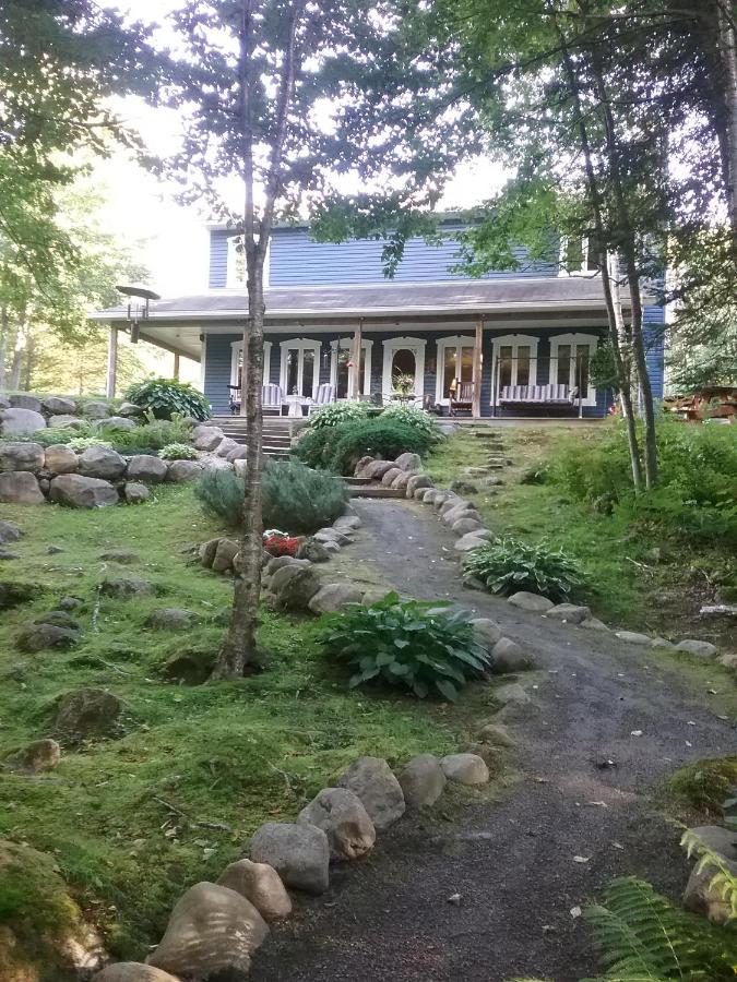 La Petite Douceur Bed & Breakfast Lac Superieur Exterior photo