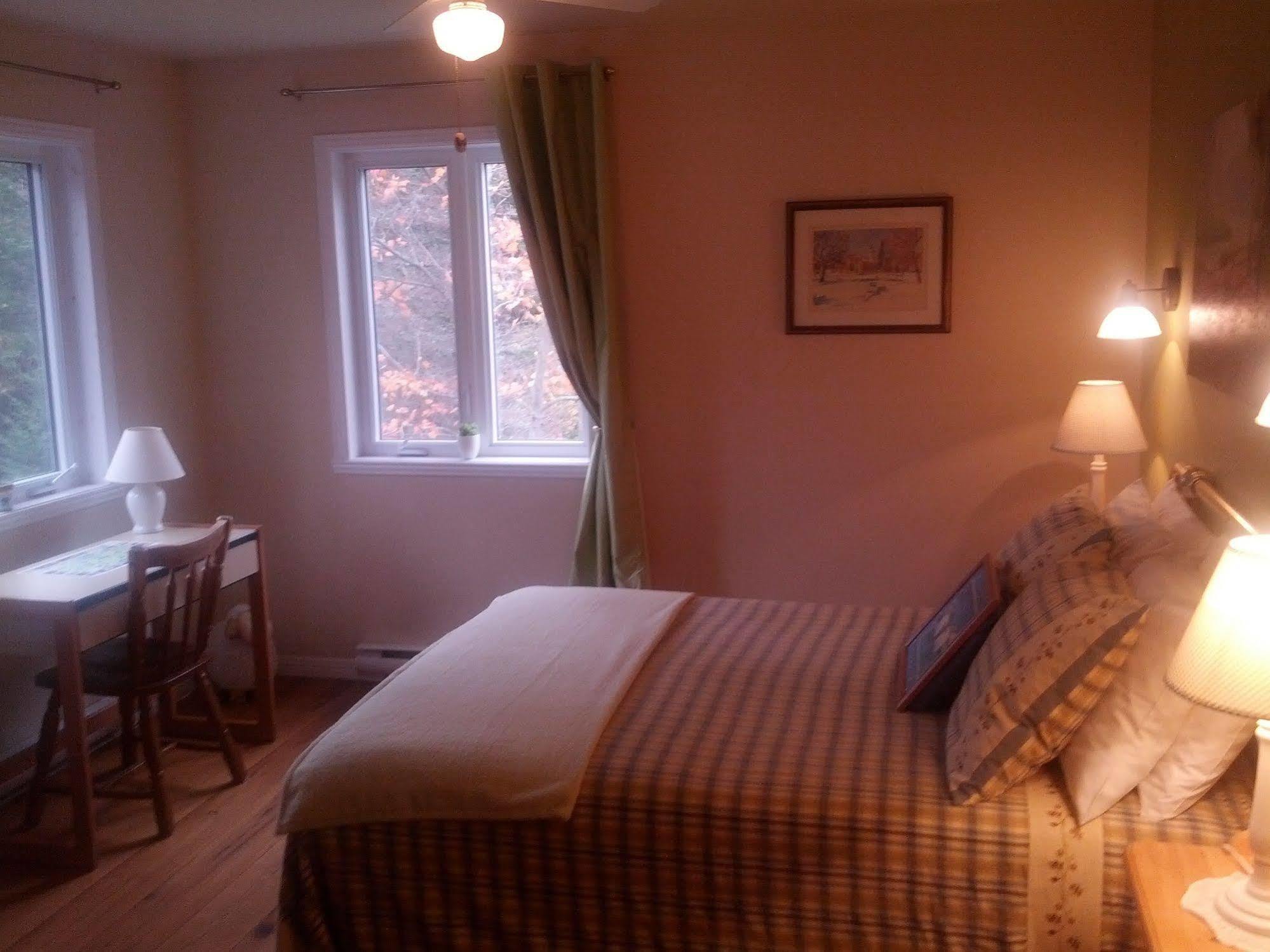 La Petite Douceur Bed & Breakfast Lac Superieur Exterior photo
